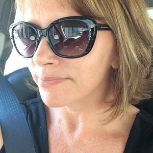 Meet your Posher, Joyce